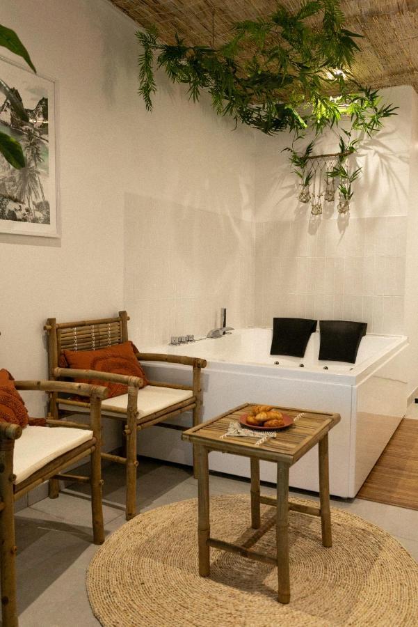 Bali Serenity Balneo Et Lit Rond Lagnieu Extérieur photo