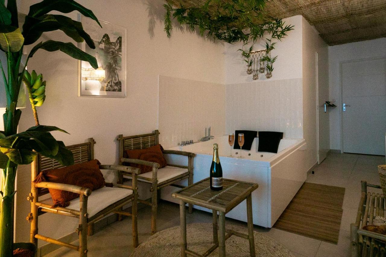 Bali Serenity Balneo Et Lit Rond Lagnieu Extérieur photo